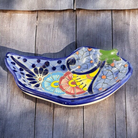 Mexico Pottery Talavera Pepper Shape Dish Plate Hand Made Castillo Signed VTG - Picture 1 of 13
